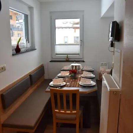Klasse Mit Balkon St Anton Am Arlberg Apartamento *