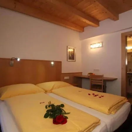Klasse Mit Balkon St Anton Am Arlberg Lejlighed